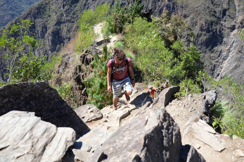 Peru - Treking na Machu Picchu, folklorna prestolnica Puno in jezero Titicaca (2.del)