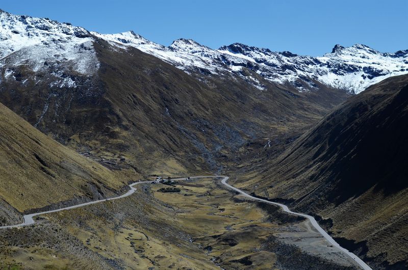 Peru - Treking na Machu Picchu, folklorna prestolnica Puno in jezero Titicaca (2.del)