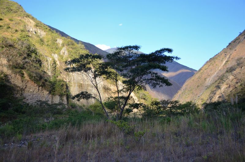 Peru - Treking na Machu Picchu, folklorna prestolnica Puno in jezero Titicaca (2.del)