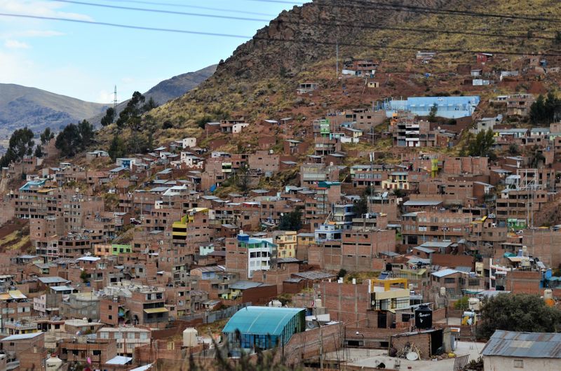 Peru - Treking na Machu Picchu, folklorna prestolnica Puno in jezero Titicaca (2.del)