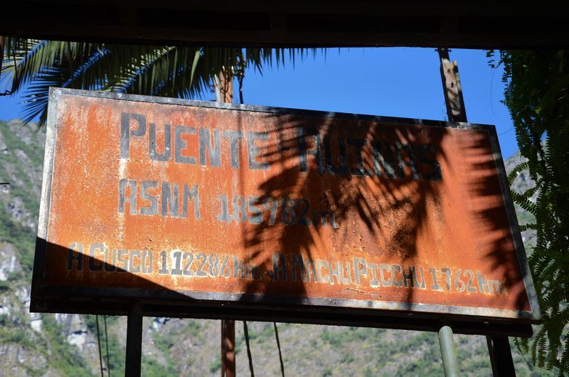 Peru - Treking na Machu Picchu, folklorna prestolnica Puno in jezero Titicaca (2.del)